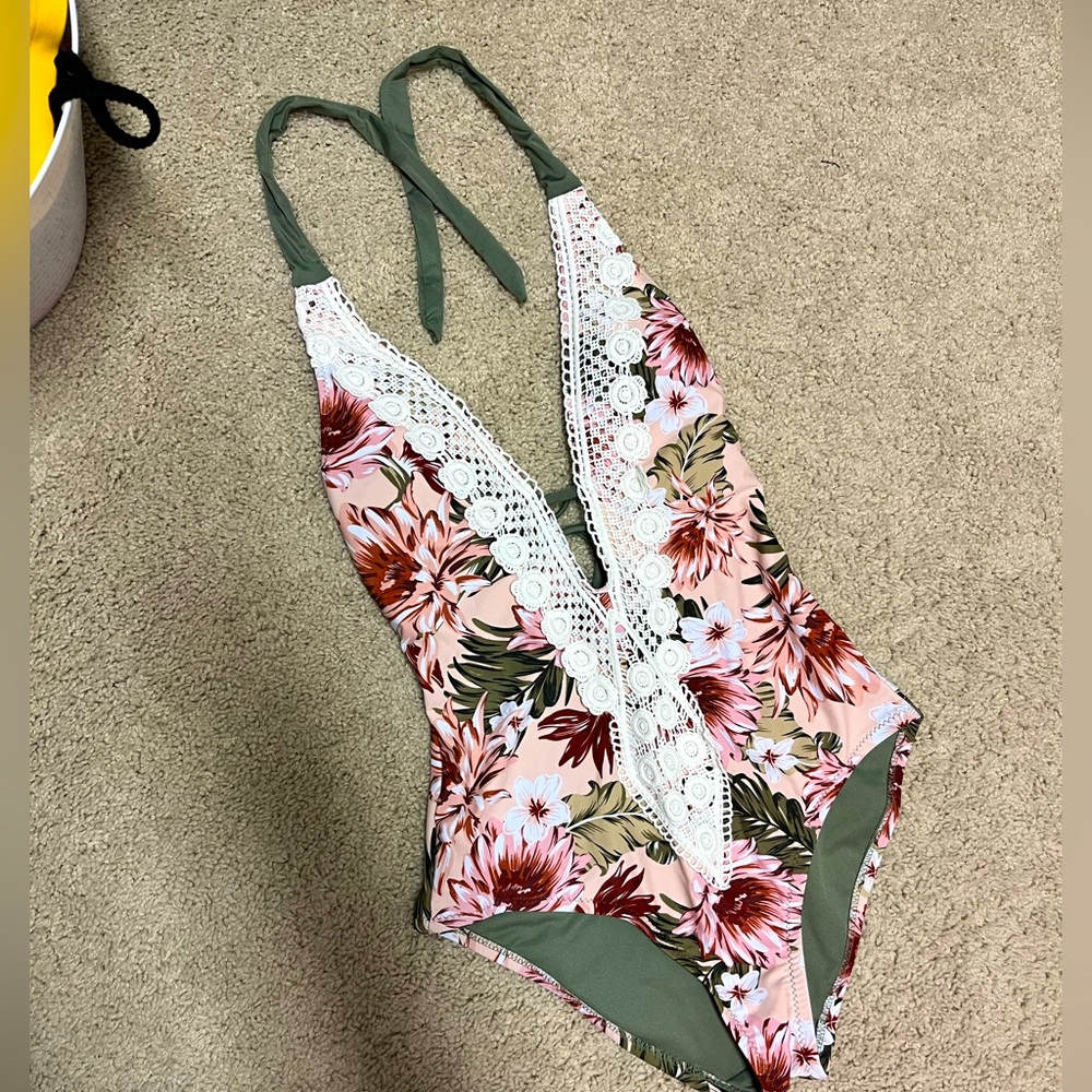 Floral one-piece swim suit